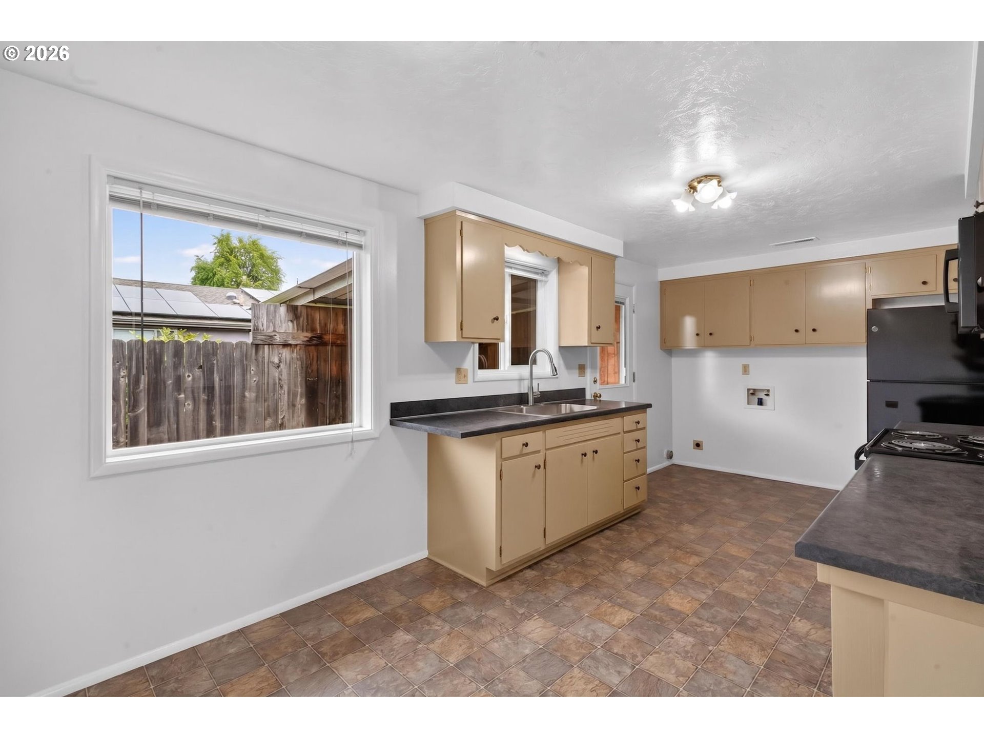 447 Maxwell Road Eugene, OR 97404 - Photo 17 of 47