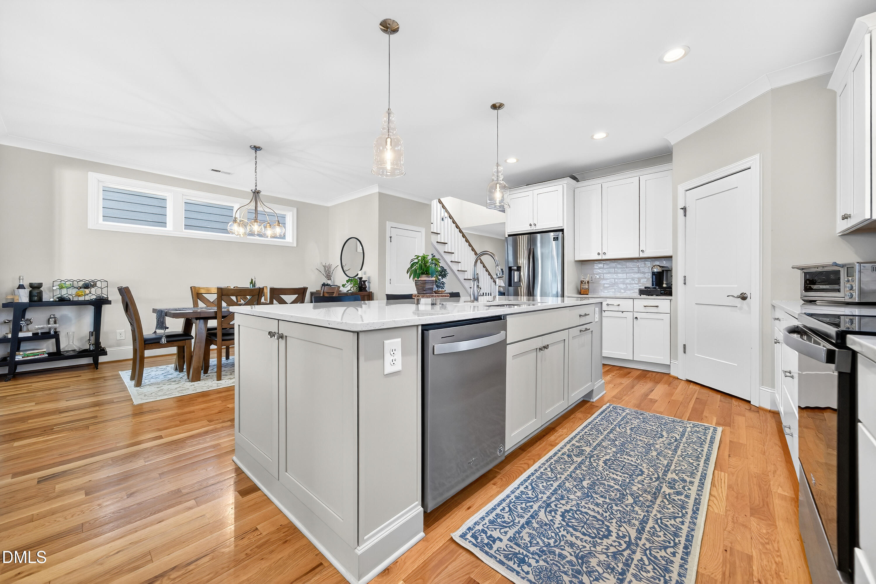 401 Carolina Avenue Raleigh, NC 27606 - Photo 7 of 36 10-DSC02280