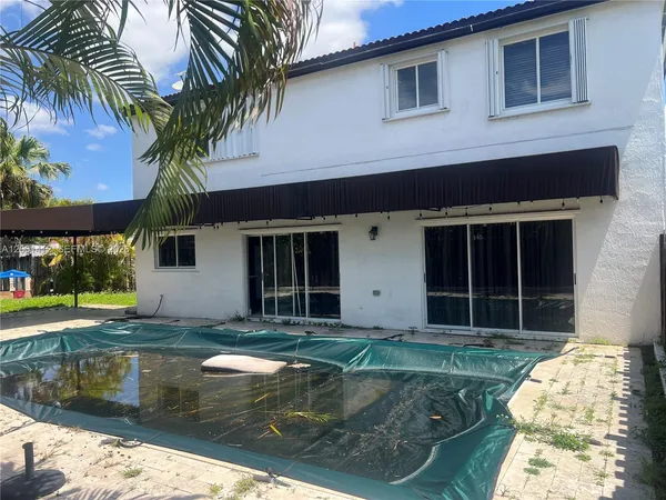 $599,000 | 7552 Southwest 157th Place, Miami, FL 33193