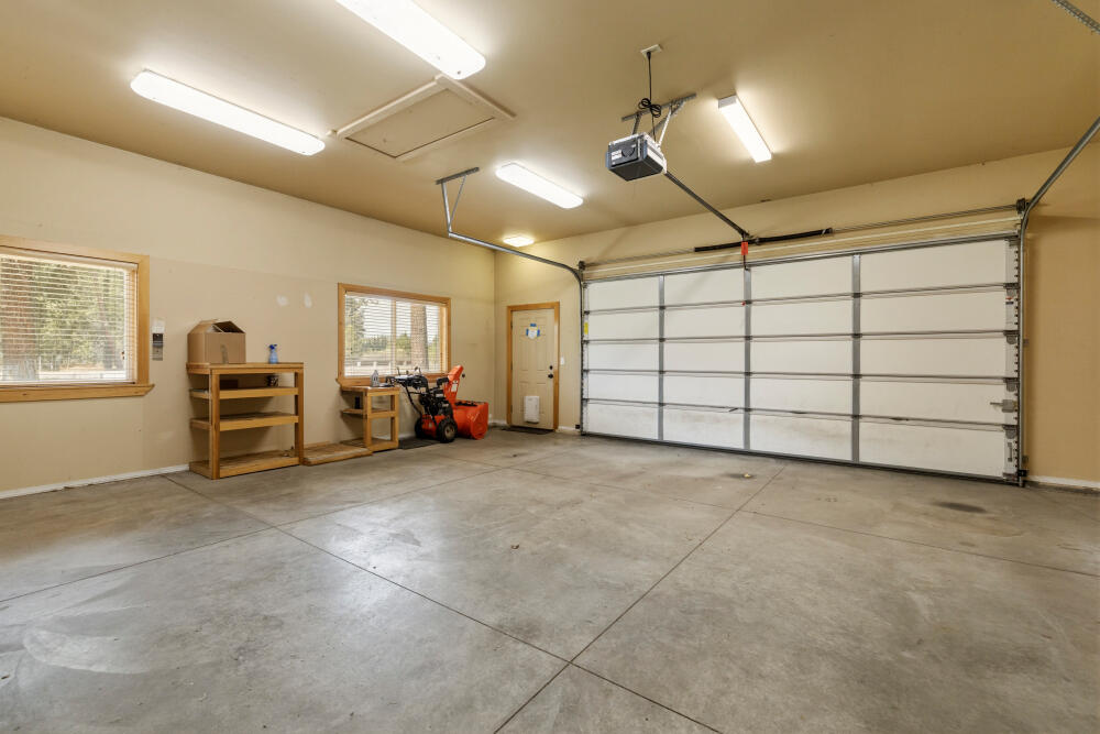 50205 Highway 62 Chiloquin, OR 97624 - Photo 35 of 44 Attached Garage