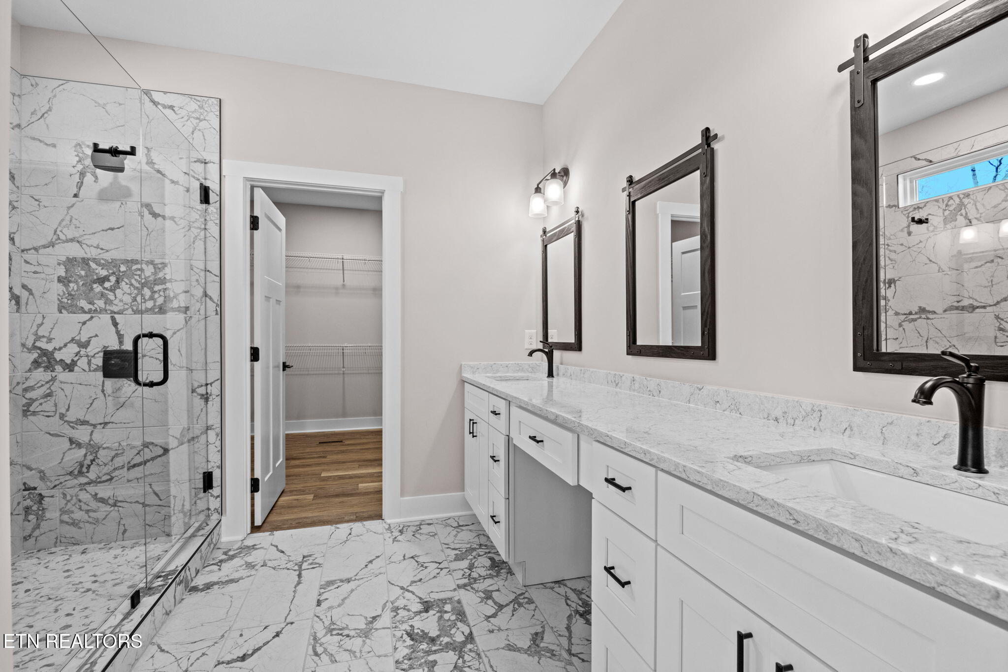 400 Hillvale Road Clinton, TN 37716 - Photo 11 of 37 12-web-or-mls-DSC_5978