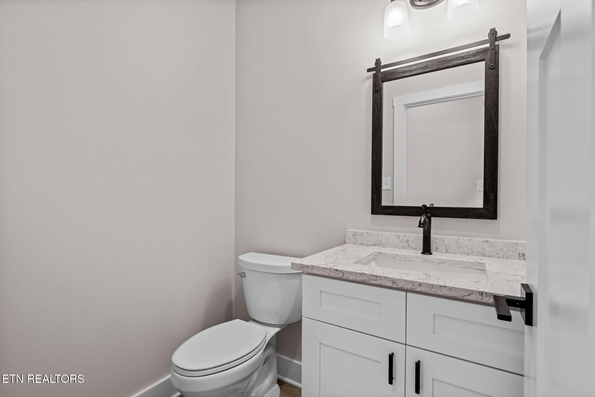 400 Hillvale Road Clinton, TN 37716 - Photo 28 of 37 19-web-or-mls-DSC_6013