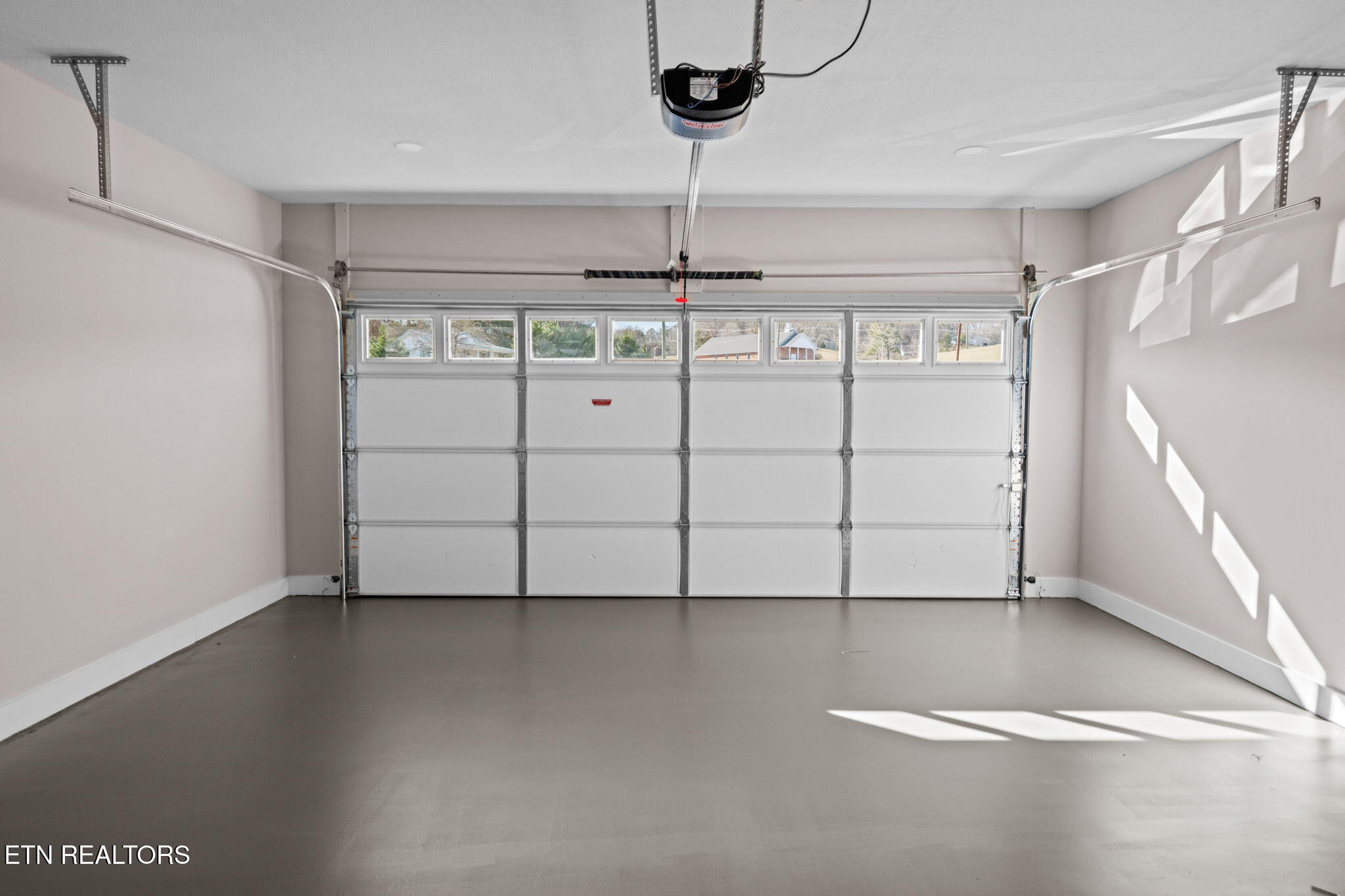 400 Hillvale Road Clinton, TN 37716 - Photo 34 of 37 36-web-or-mls-DSC_6106