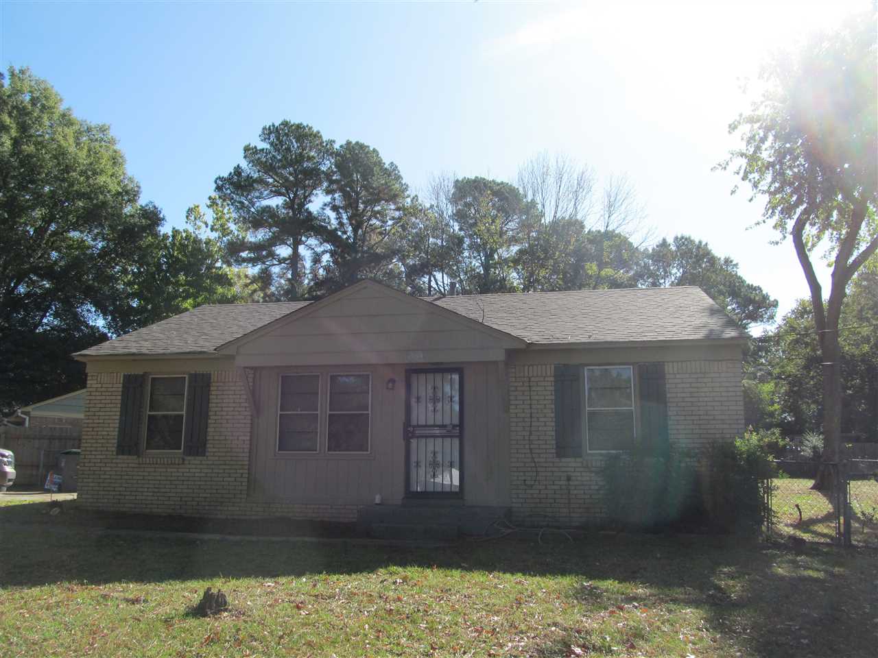 4880 Fairley Road Memphis, TN 38109 - Photo 1 of 25