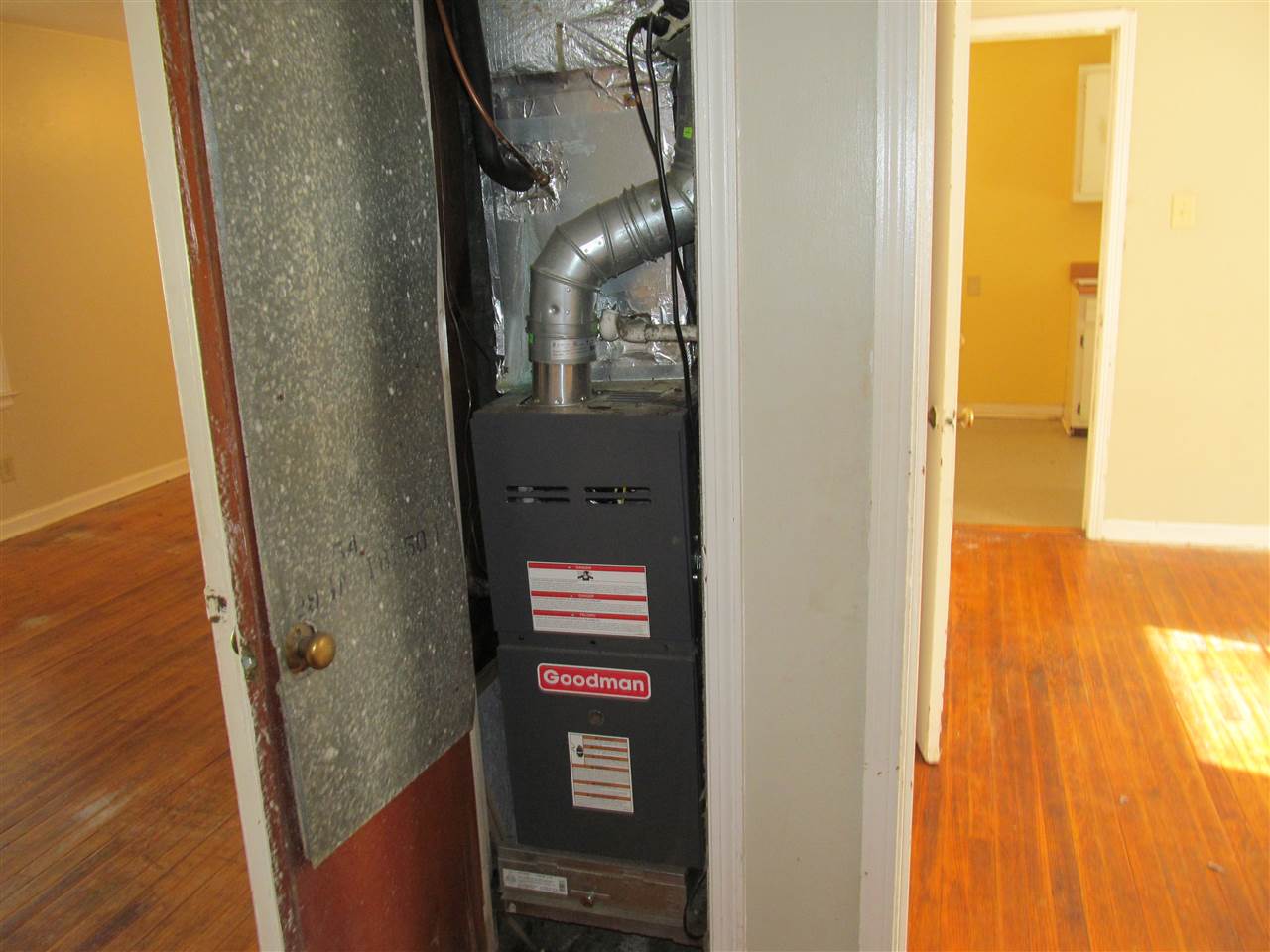 4880 Fairley Road Memphis, TN 38109 - Photo 14 of 25