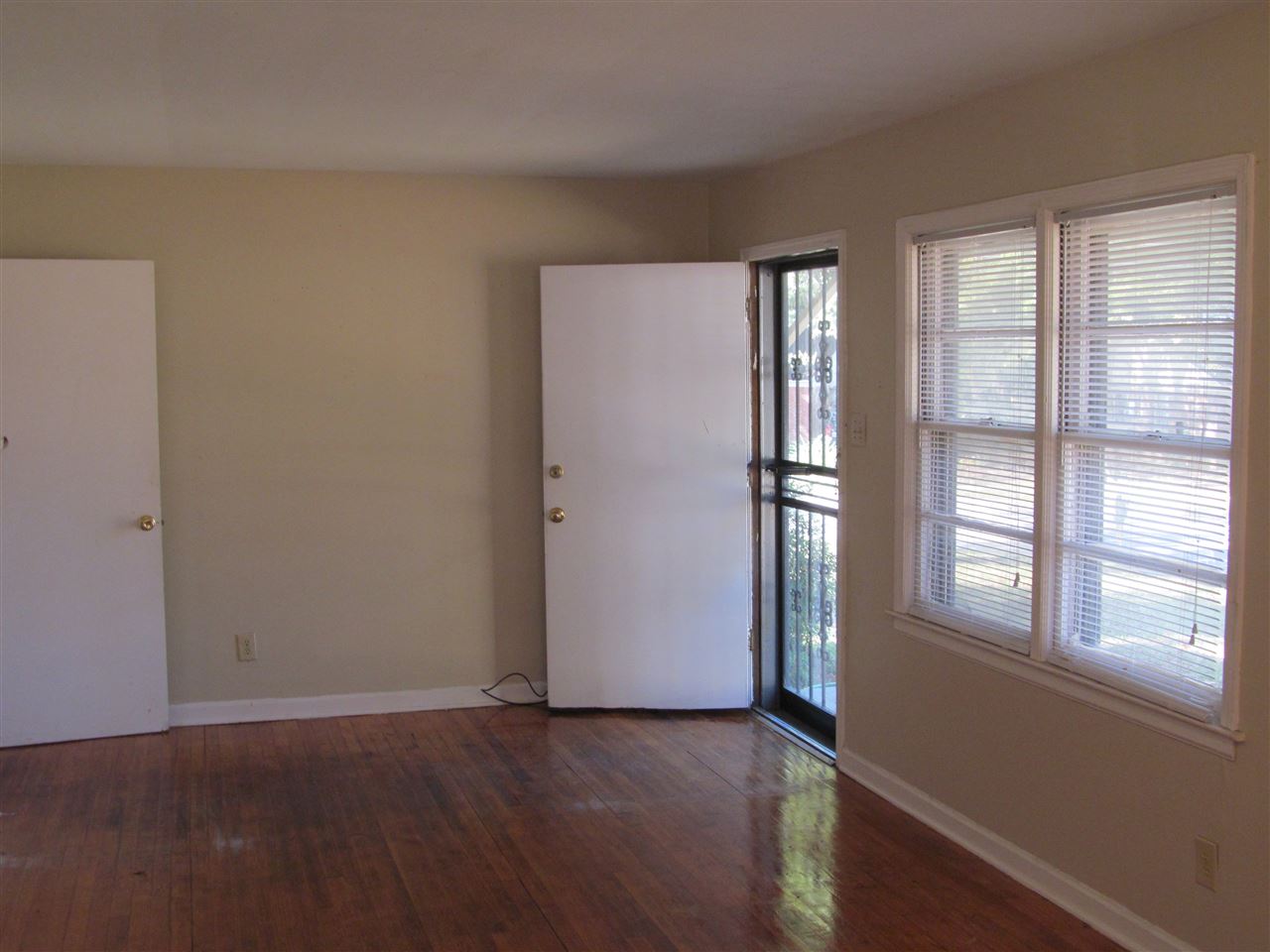 4880 Fairley Road Memphis, TN 38109 - Photo 3 of 25