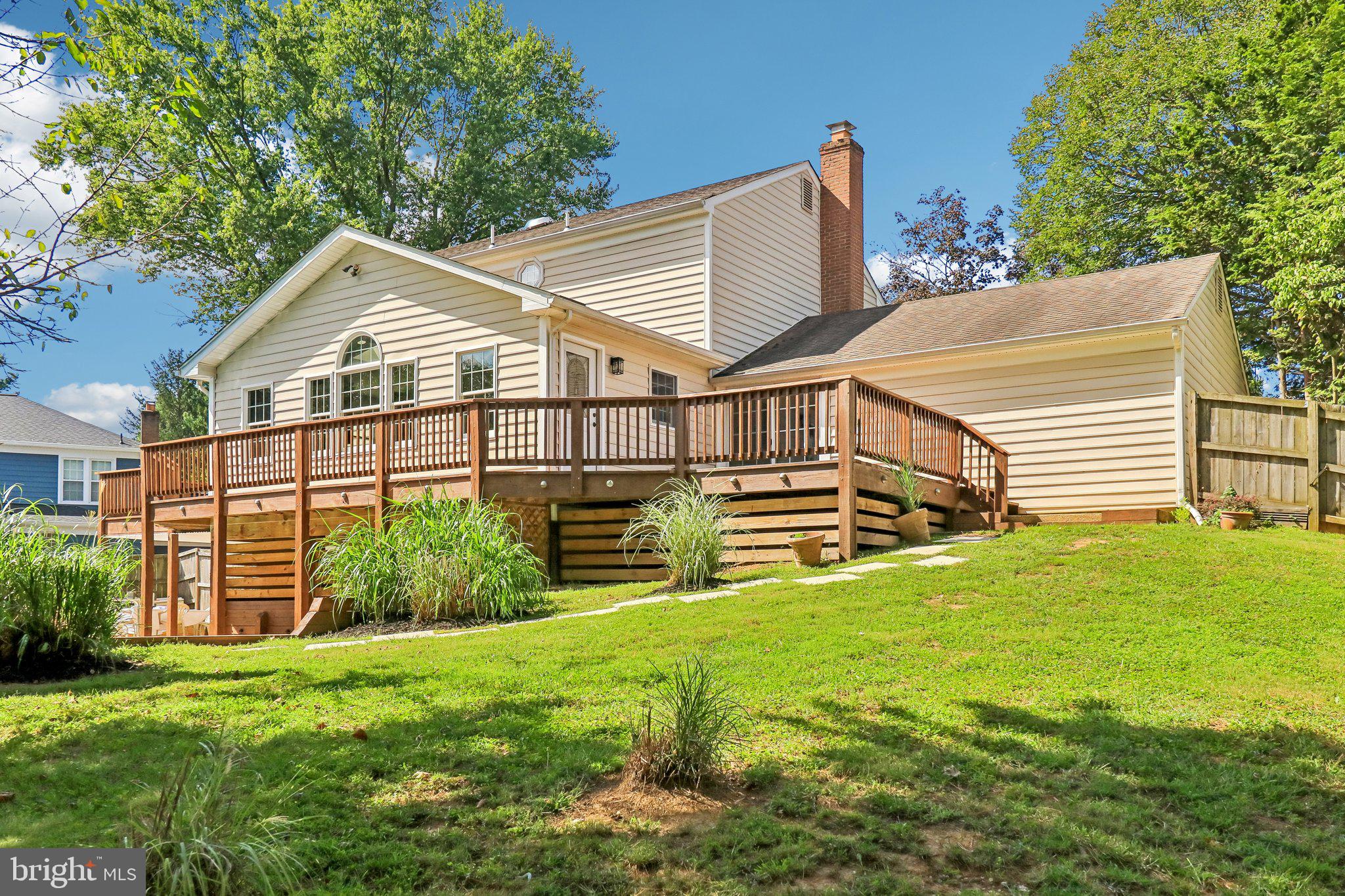 12408 Triple Crown Road Gaithersburg, MD 20878 - Photo 76 of 87 Lovely landscaping.