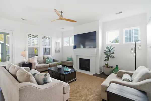 $1,175,000 | 1645 Banning Street, Mount Pleasant, SC 29466