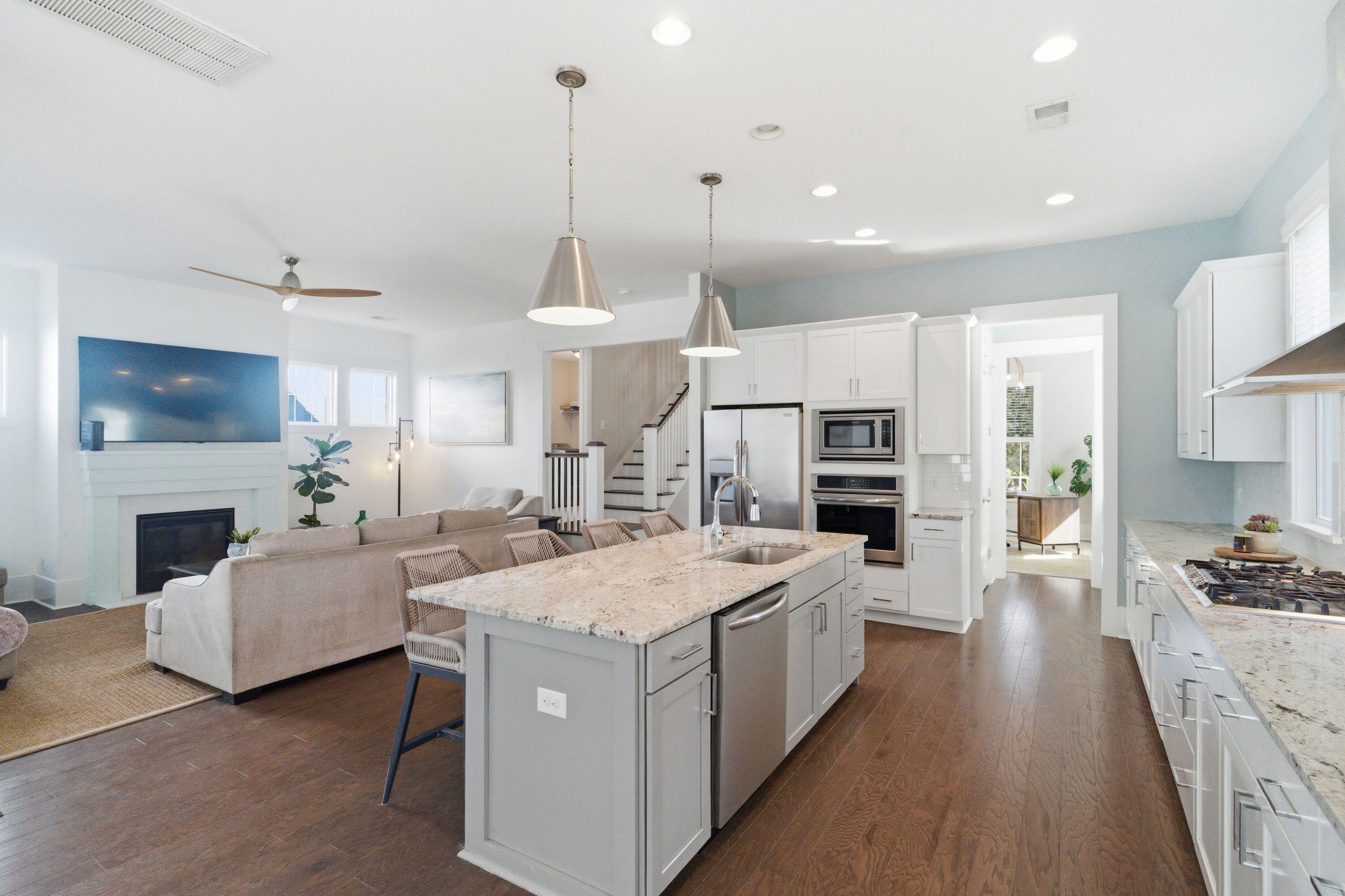 1645 Banning Street Mount Pleasant, SC 29466 - Photo 18 of 64 18_1645BanningSt_028