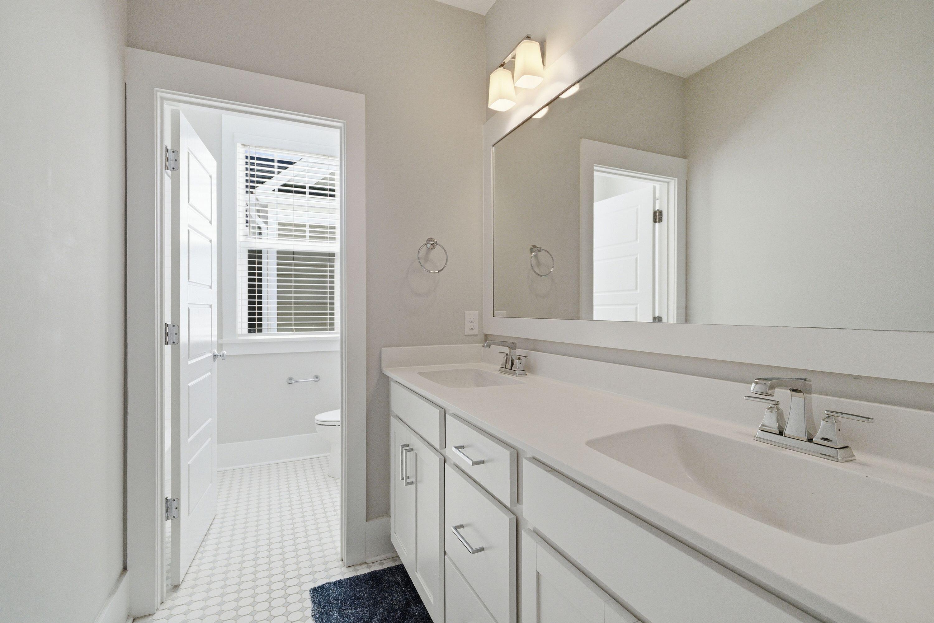 1645 Banning Street Mount Pleasant, SC 29466 - Photo 34 of 64 34_1645BanningSt_044