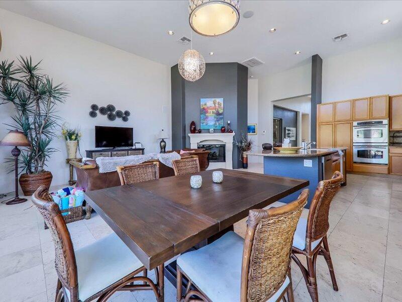 79995 Rancho La Quinta Drive La Quinta, CA 92253 - Photo 16 of 50 a view of a dining room with furniture