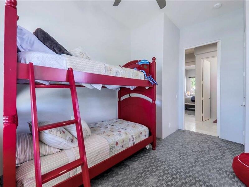 79995 Rancho La Quinta Drive La Quinta, CA 92253 - Photo 35 of 50 a bedroom with a bed and a window