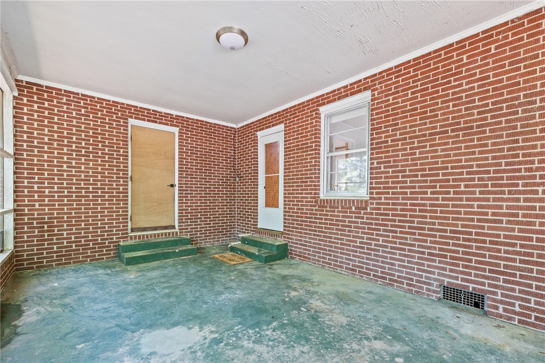 1102 Garrison Road Anderson, SC 29625 - Photo 30 of 44