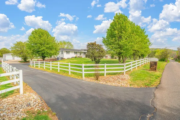 $540,000 | 7112 Weaver Road, Powell, TN 37849