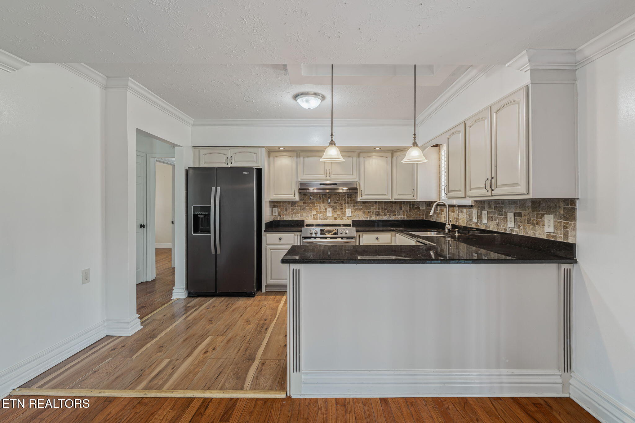 7112 Weaver Road Powell, TN 37849 - Photo 15 of 45 14-web-or-mls-7112 Weaver Road-7