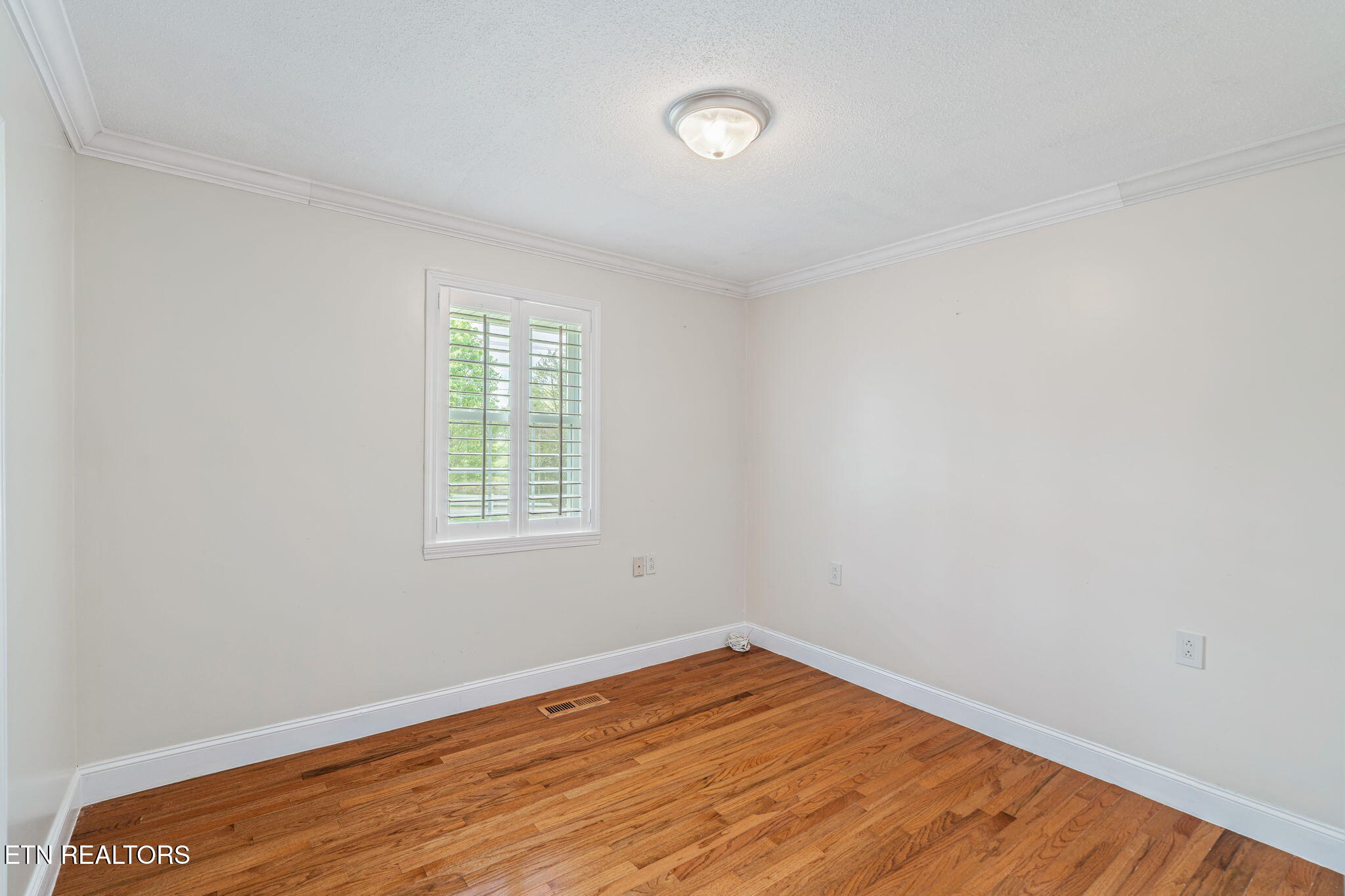 7112 Weaver Road Powell, TN 37849 - Photo 22 of 45 21-web-or-mls-7112 Weaver Road-14