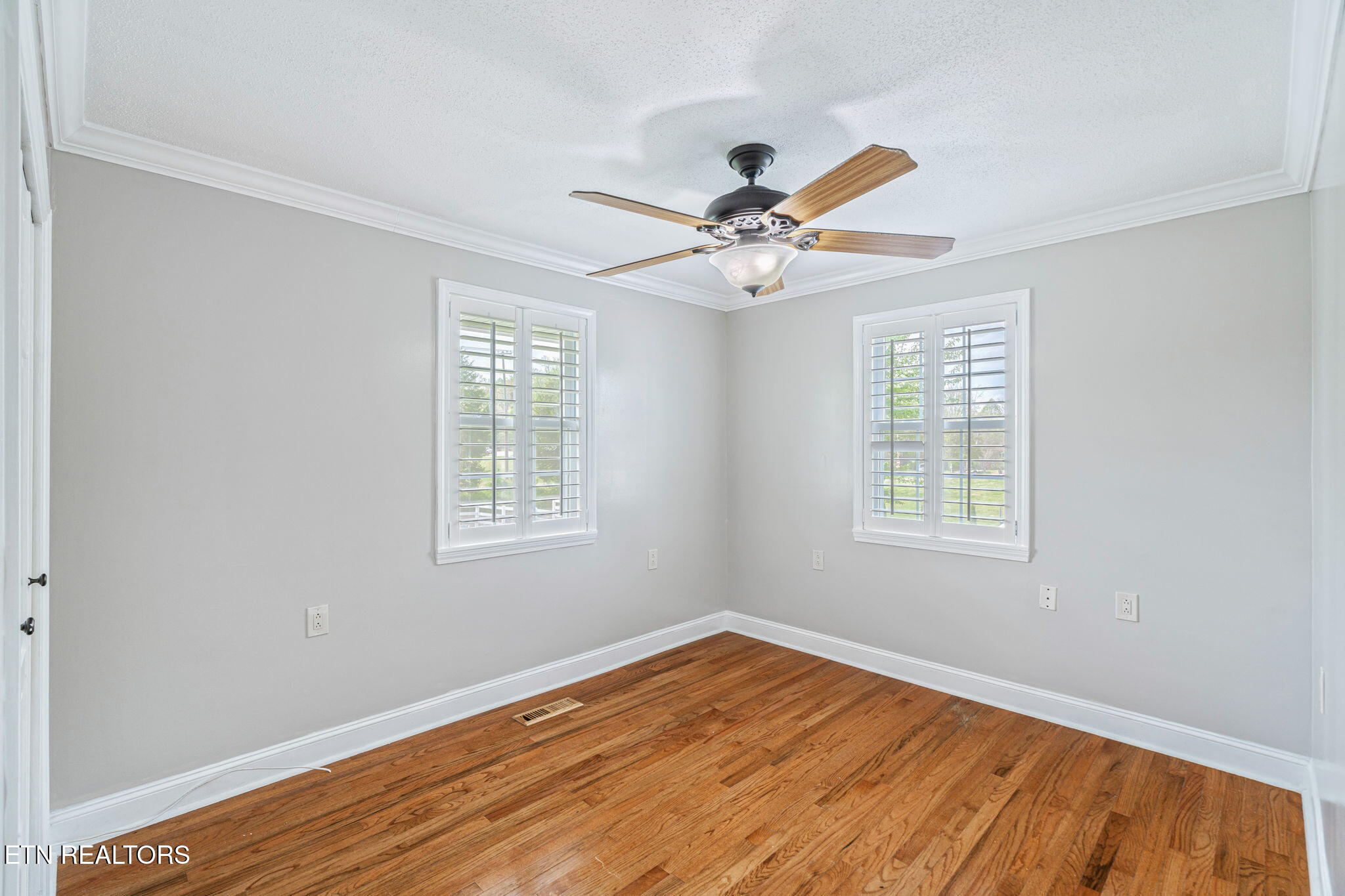7112 Weaver Road Powell, TN 37849 - Photo 24 of 45 23-web-or-mls-7112 Weaver Road-16