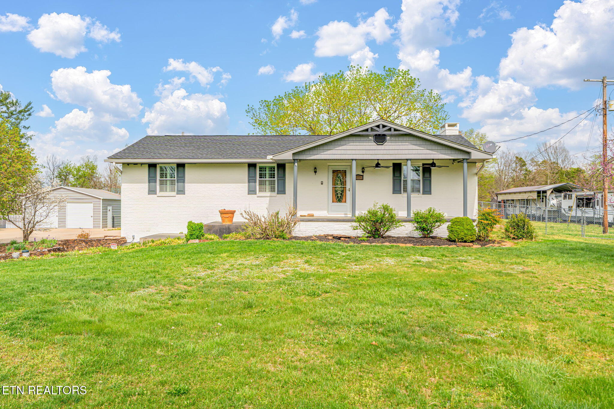 7112 Weaver Road Powell, TN 37849 - Photo 3 of 45 2-web-or-mls-7112 Weaver Road-41