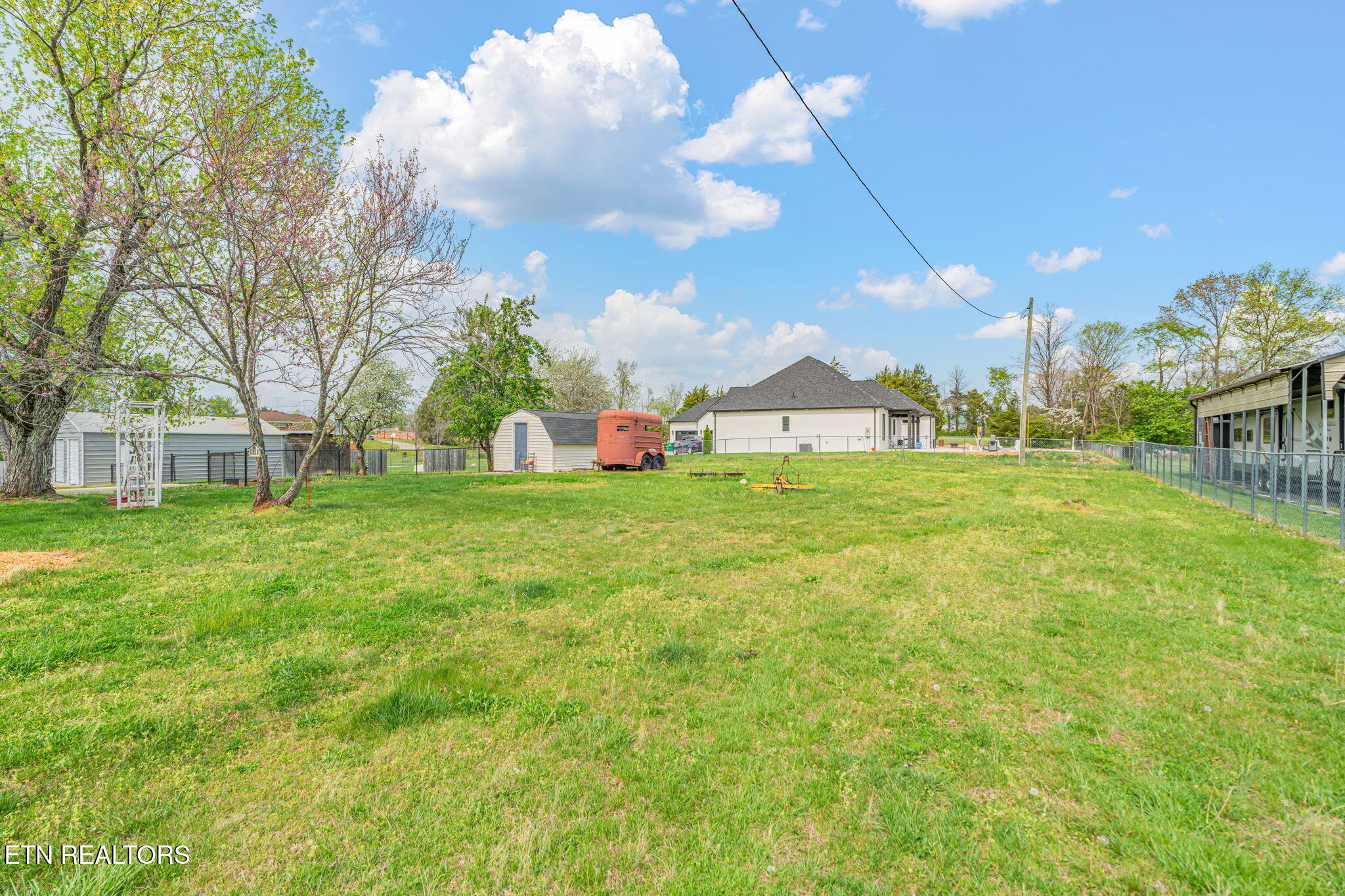 7112 Weaver Road Powell, TN 37849 - Photo 43 of 45 43-web-or-mls-7112 Weaver Road-36