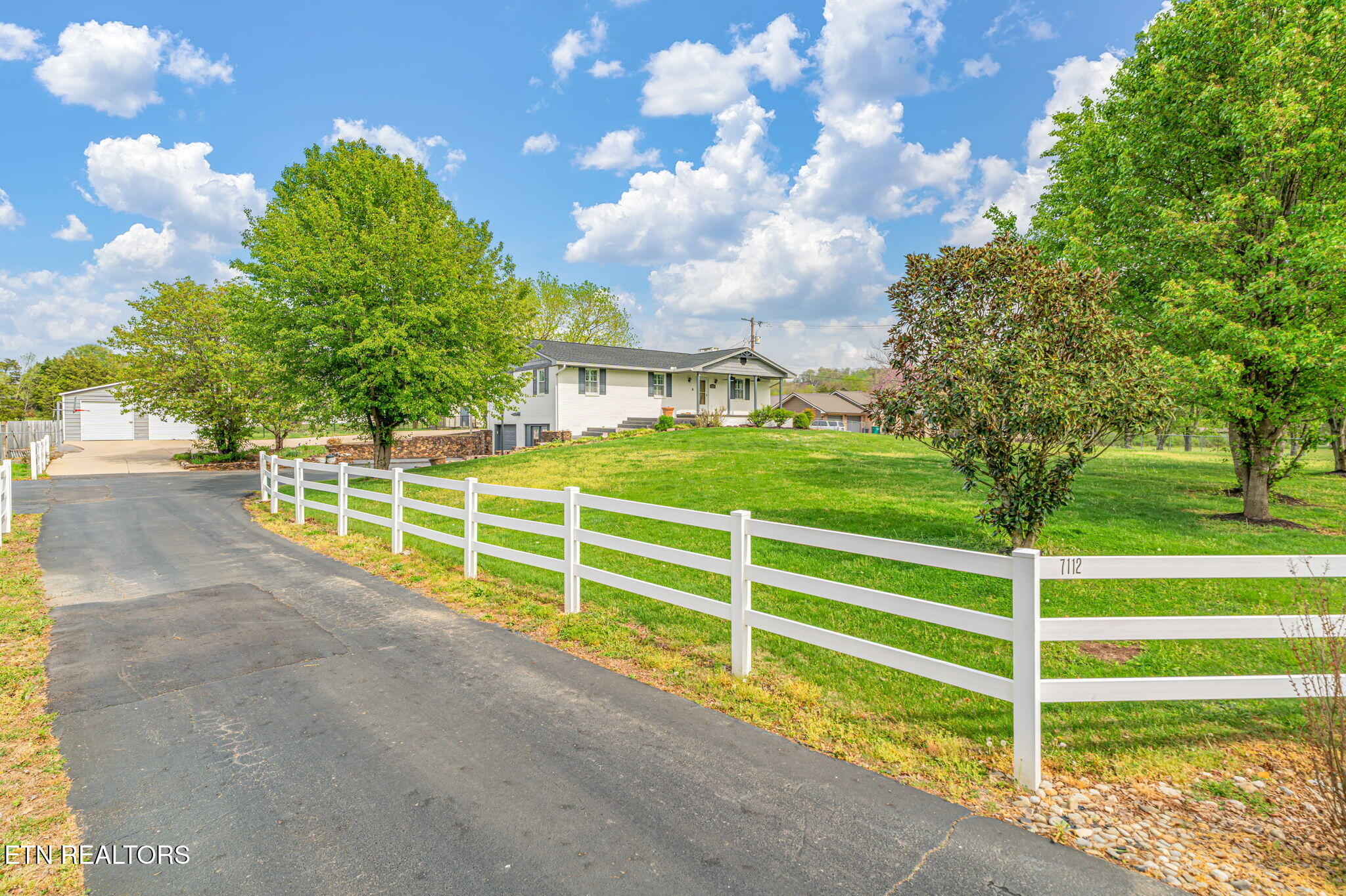 7112 Weaver Road Powell, TN 37849 - Photo 6 of 45 5-web-or-mls-7112 Weaver Road-44