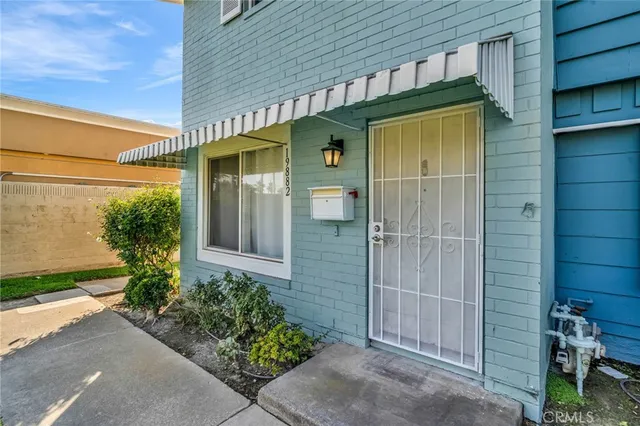 $2,850 | 19882 Berkshire Lane, Huntington Beach, CA 92646