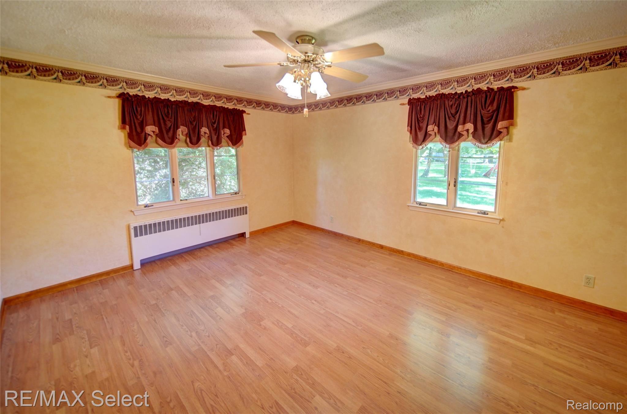 11517 Hartland Road Fenton, MI 48430 - Photo 37 of 79 11517 Hartland Road 57.jpg