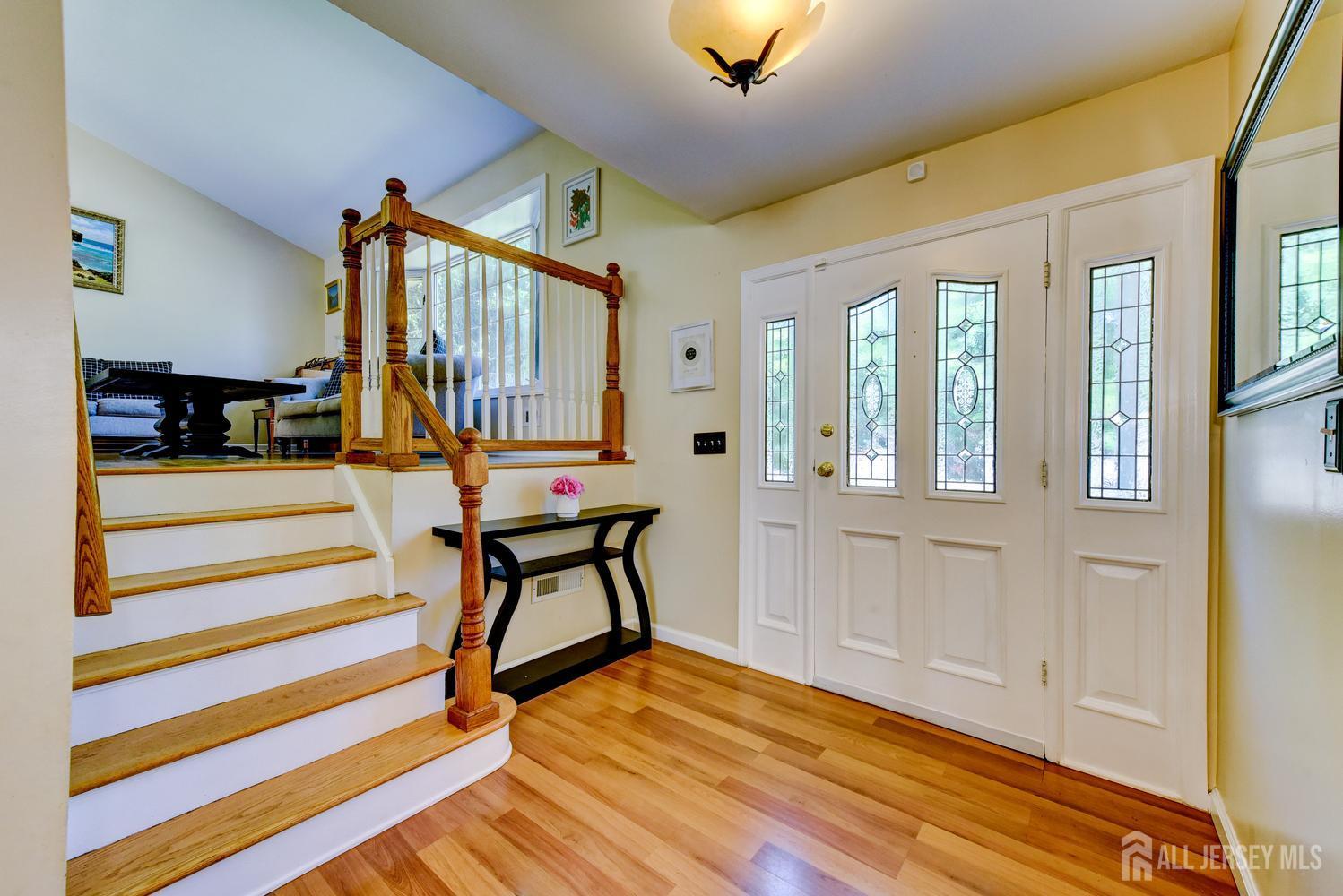17 Sand Road Milltown, NJ 08850 - Photo 6 of 36