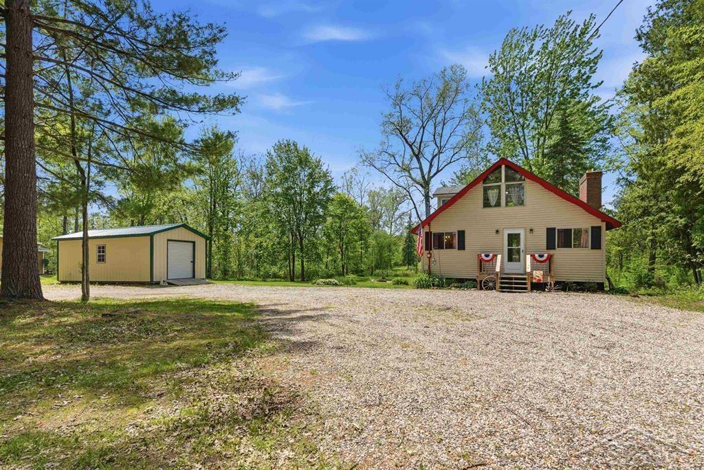 2710 South Whitney Beach Road Beaverton, MI 48612 - Photo 4 of 45
