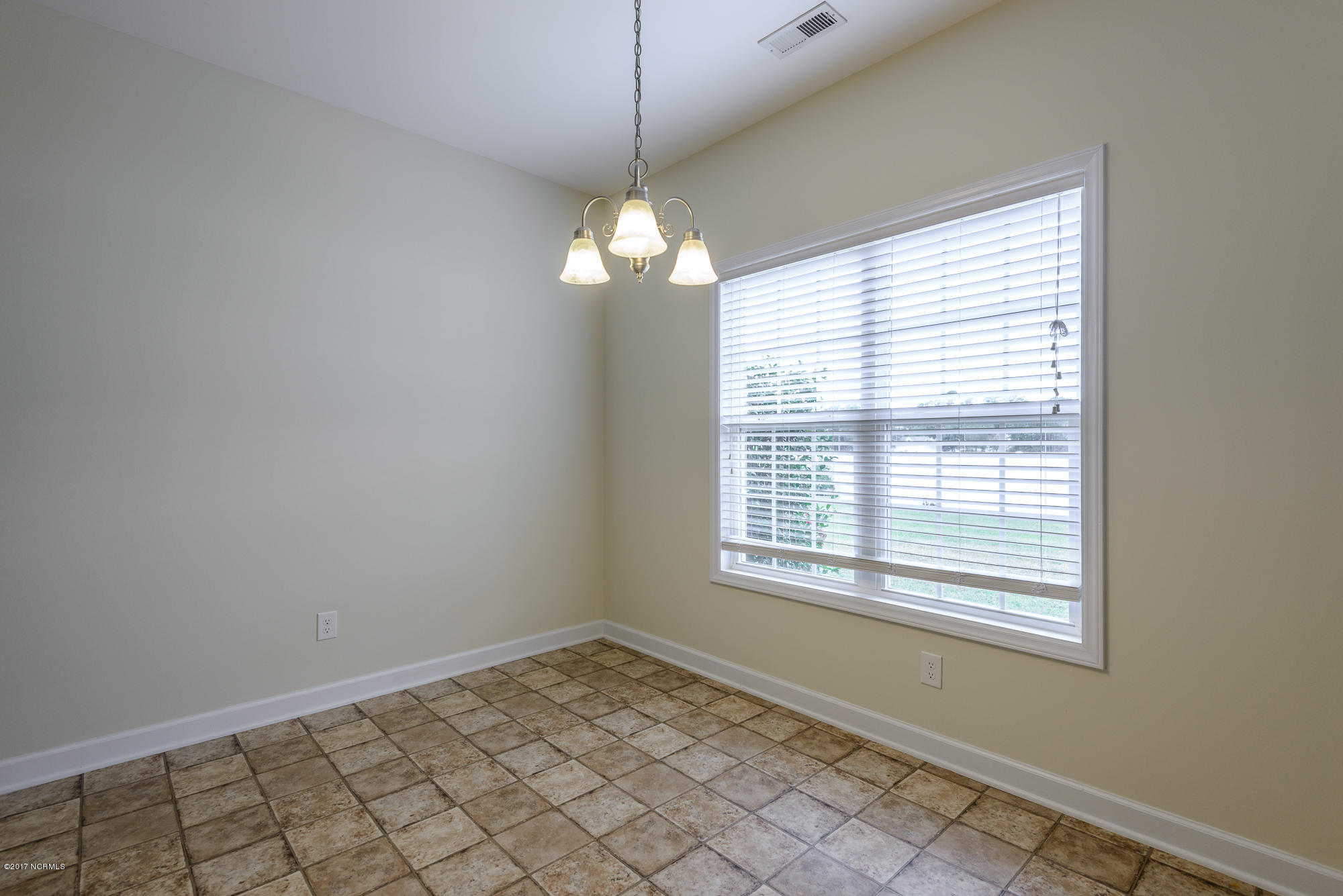 4304 Dublin Road Winterville, NC 28590 - Photo 22 of 59 Eat-In/Breakfast Nook