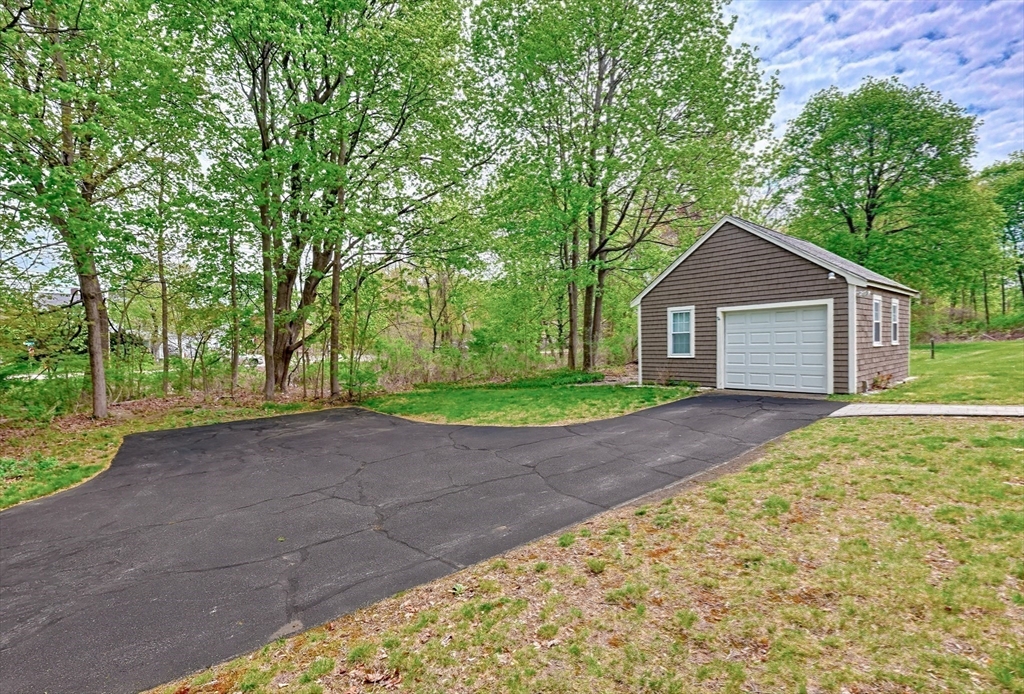 424 Dedham Street Wrentham, MA 02093 - Photo 36 of 40
