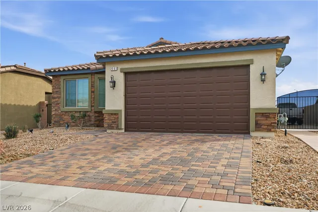 $385,000 | 2061 Hunt Woods Court, Laughlin, NV 89029