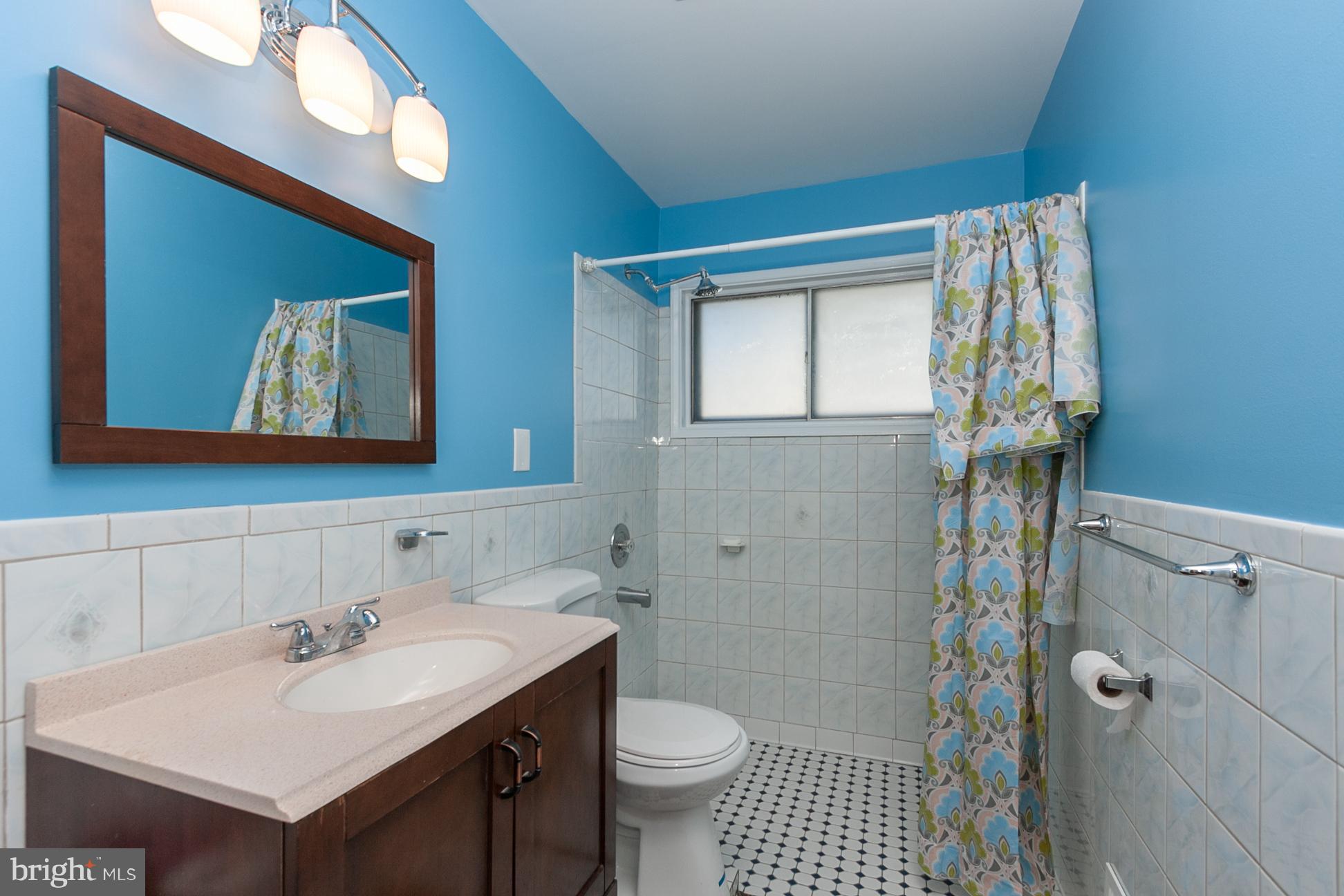 2441 Ellis Road Baltimore, MD 21234 - Photo 20 of 30 Full Bath