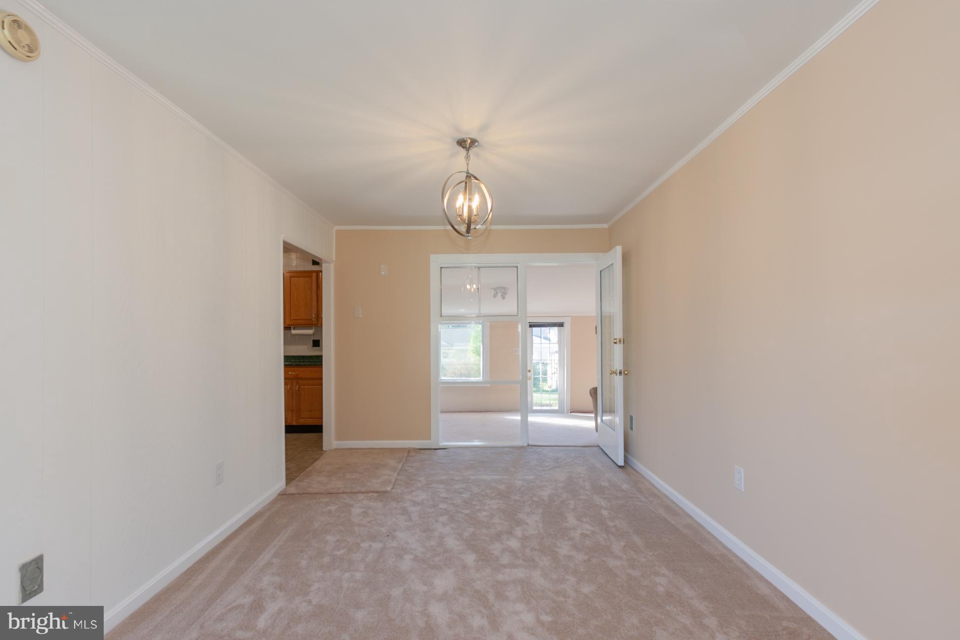 2441 Ellis Road Baltimore, MD 21234 - Photo 6 of 30 Dining Room