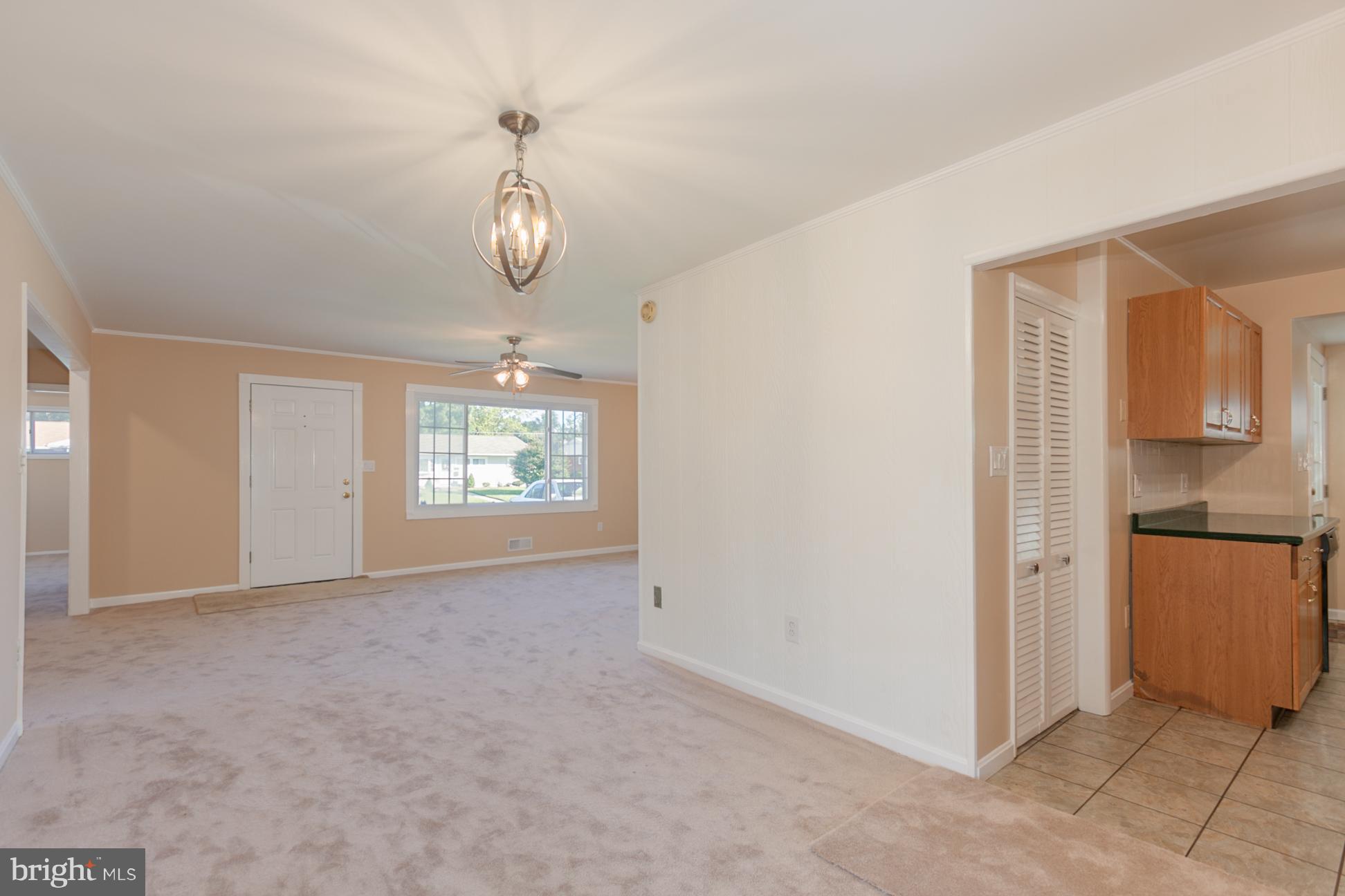 2441 Ellis Road Baltimore, MD 21234 - Photo 7 of 30 Dining Room