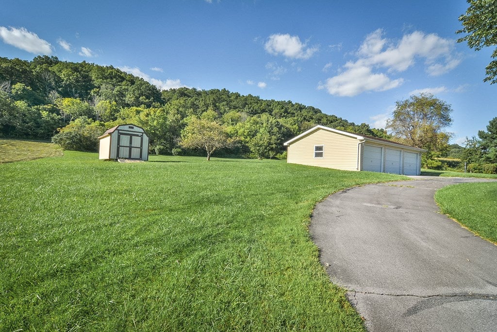 30115 Blue Spring Road Meadowview, VA 24361 - Photo 11 of 42 Gallery Image 11