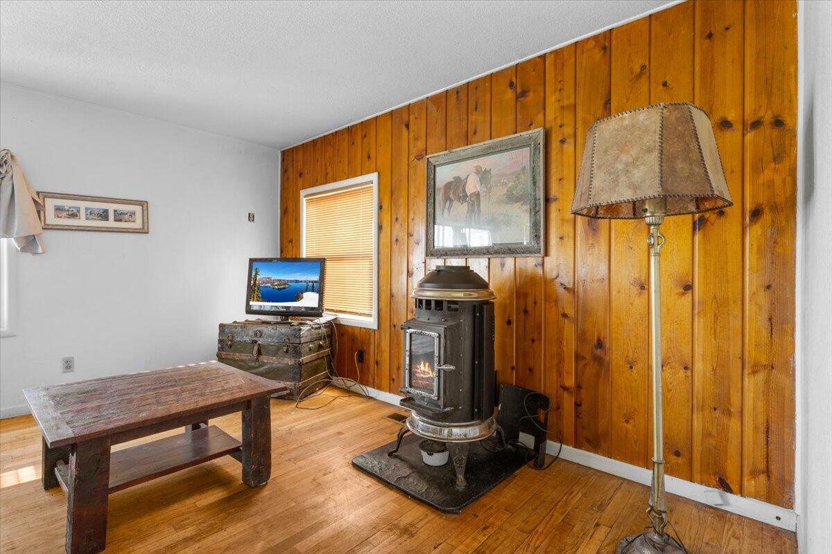 7365 Blackwell Road Central Point, OR 97502 - Photo 17 of 37 12-CI_1556