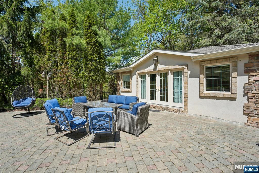554 Hampton Hill Road Franklin Lakes, NJ 07417 - Photo 41 of 50 Gallery Image 41