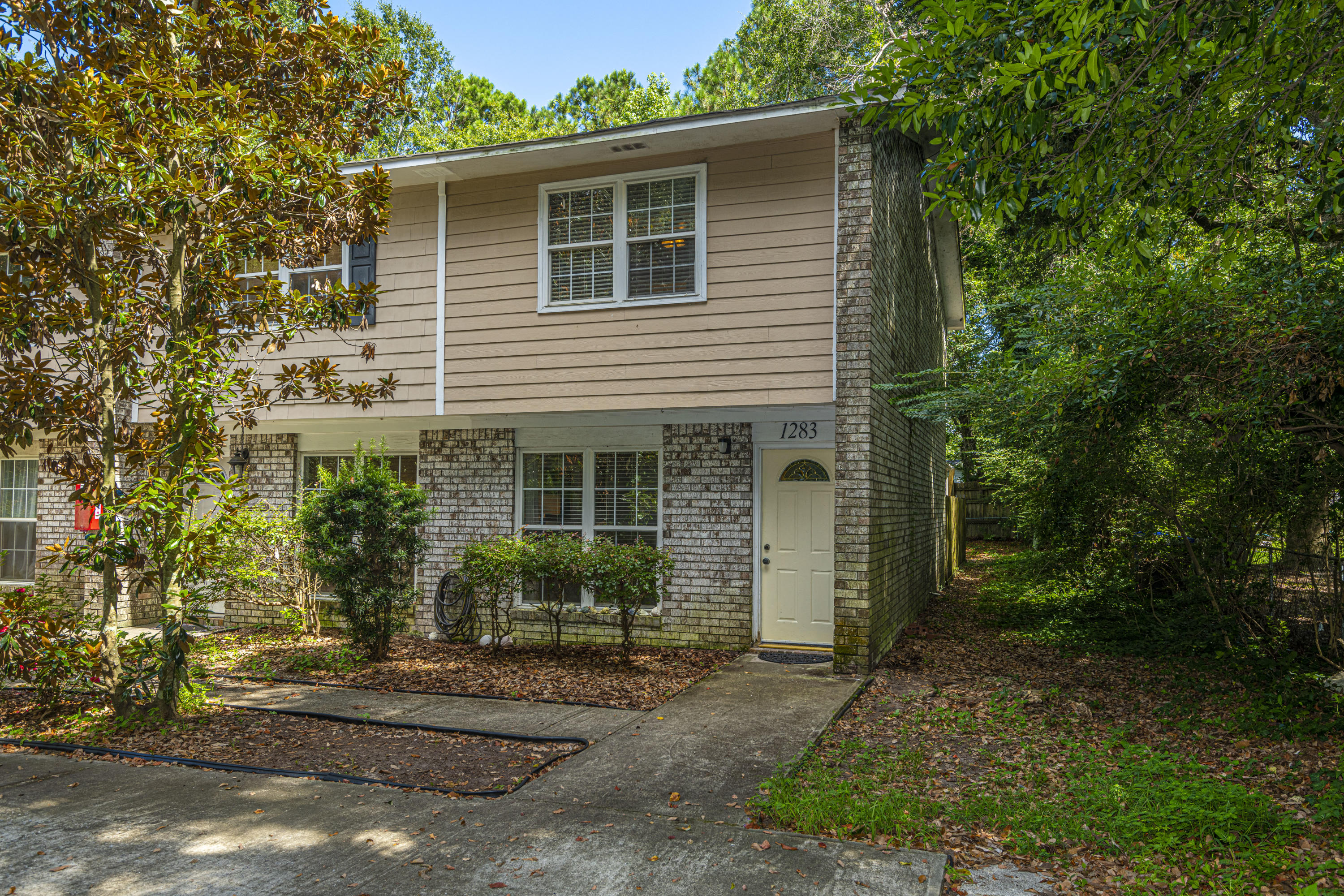 1283 Mathis Ferry Road Mount Pleasant, SC 29464 - Photo 17 of 22 Front End Unit