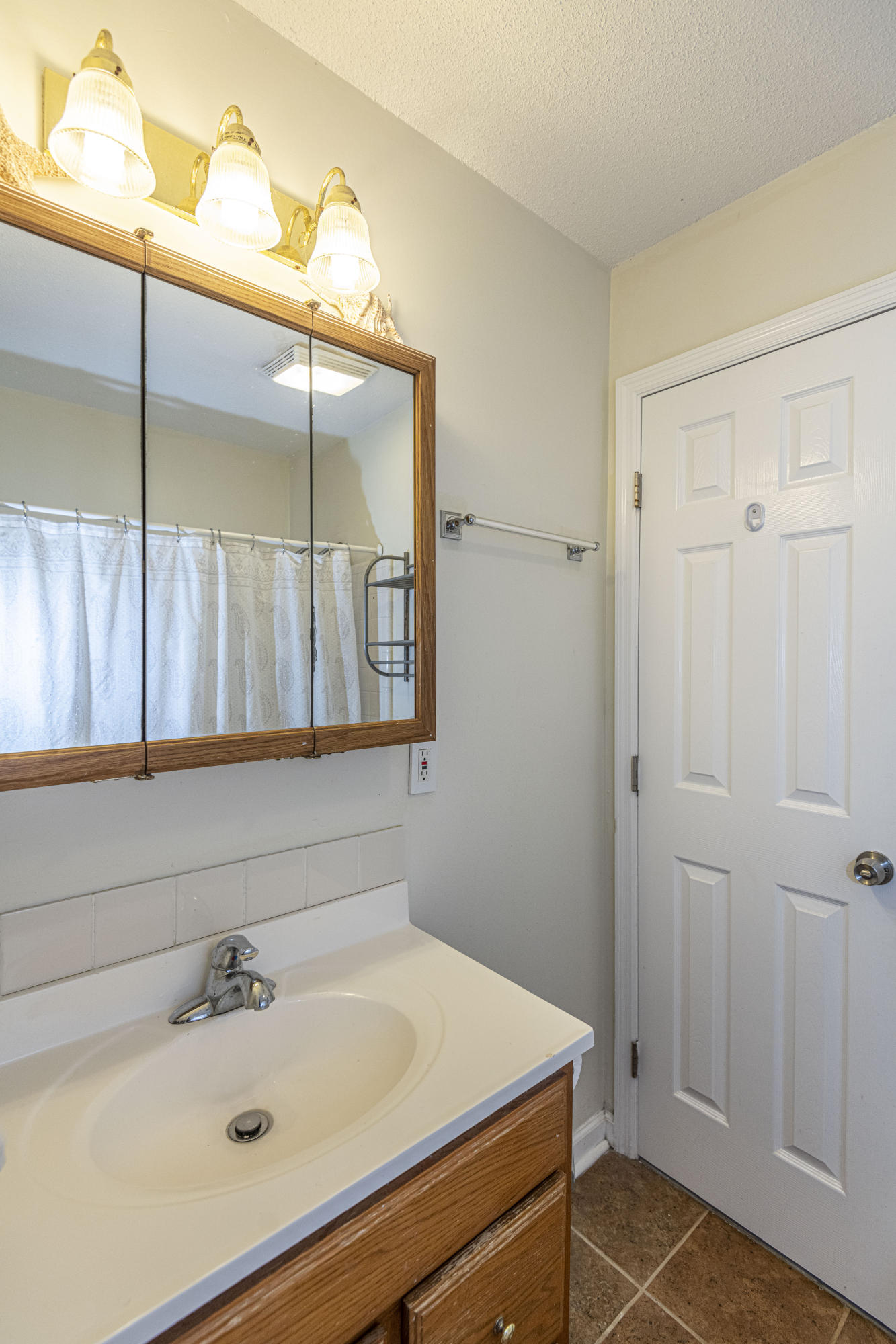 1283 Mathis Ferry Road Mount Pleasant, SC 29464 - Photo 5 of 22 Downstairs Bathroom