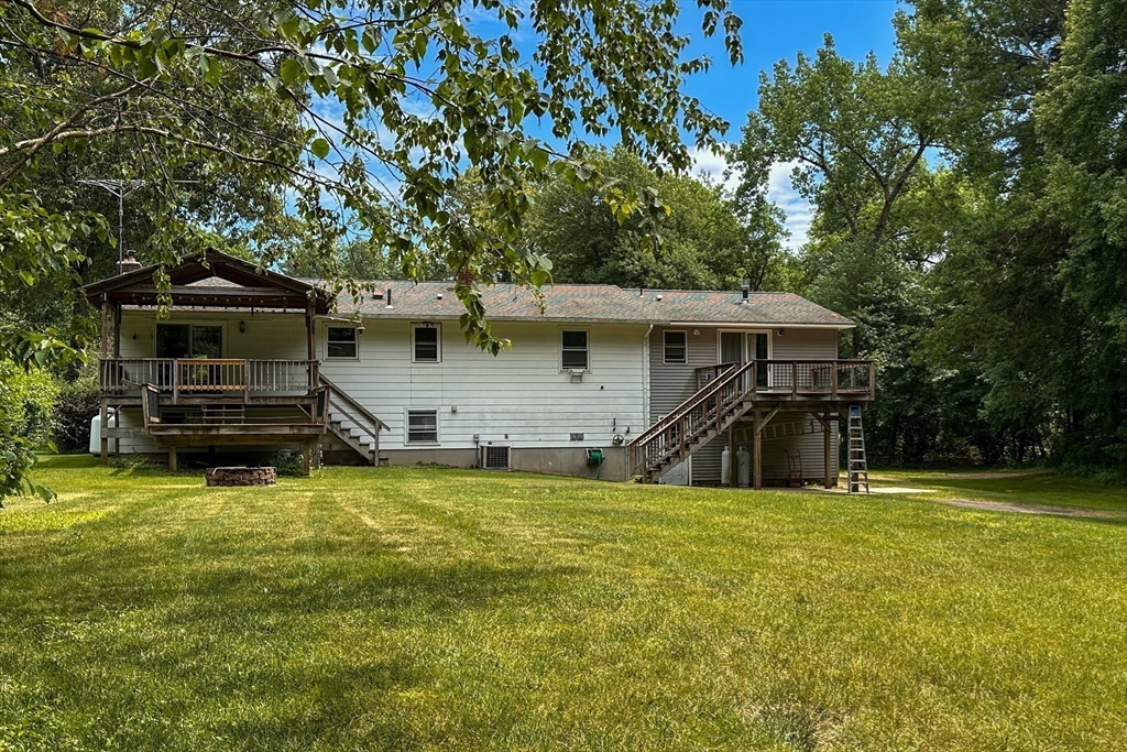 75 Bridle Road Ludlow, MA 01056 - Photo 5 of 27