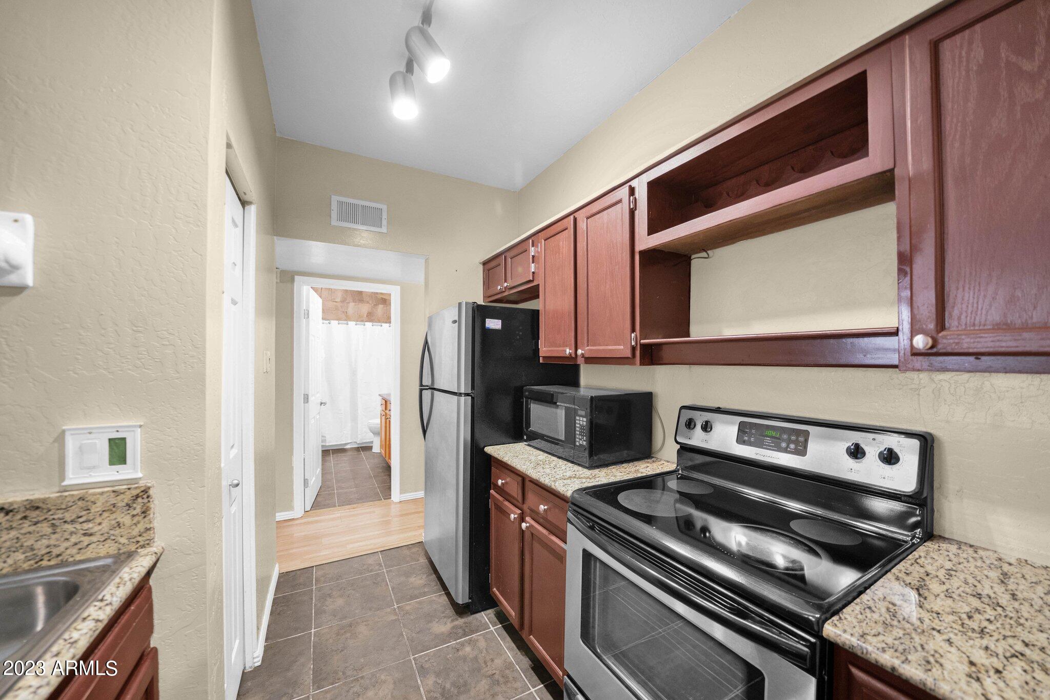 1126 West Elliot Road, Unit 1064 Chandler, AZ 85224 - Photo 16 of 19 17-web-or-mls-DSC05791