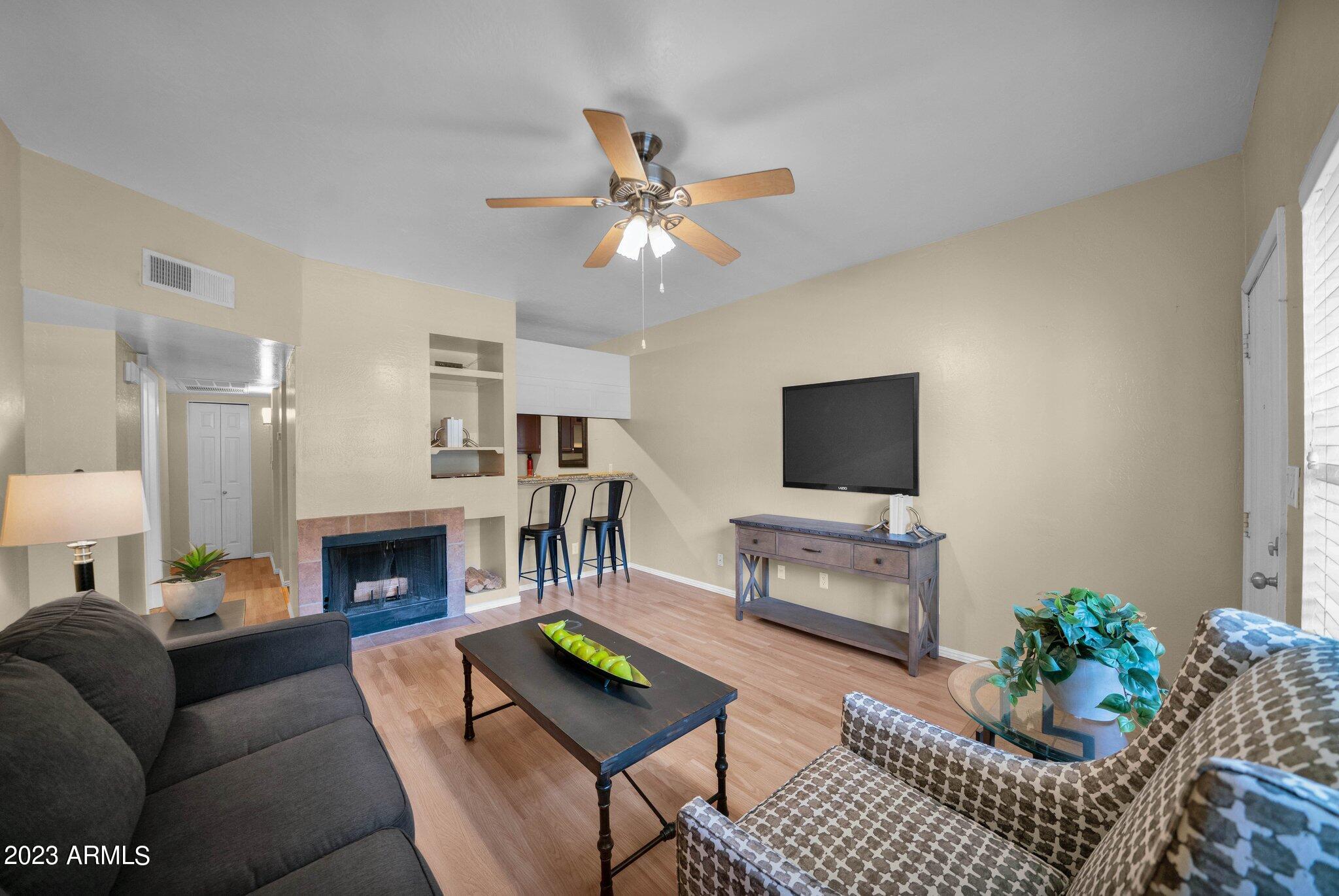 1126 West Elliot Road, Unit 1064 Chandler, AZ 85224 - Photo 6 of 19 19-web-or-mls-DSC05797