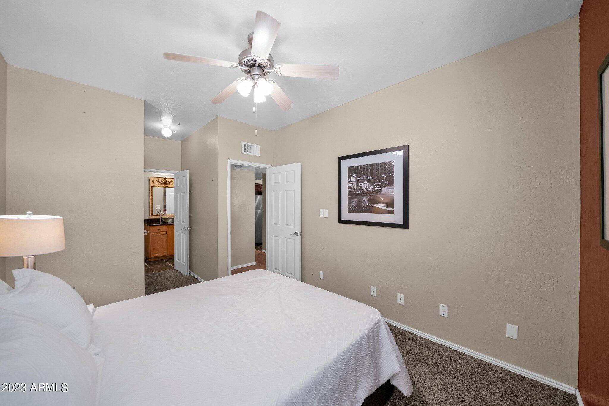 1126 West Elliot Road, Unit 1064 Chandler, AZ 85224 - Photo 9 of 19 9-web-or-mls-DSC05778