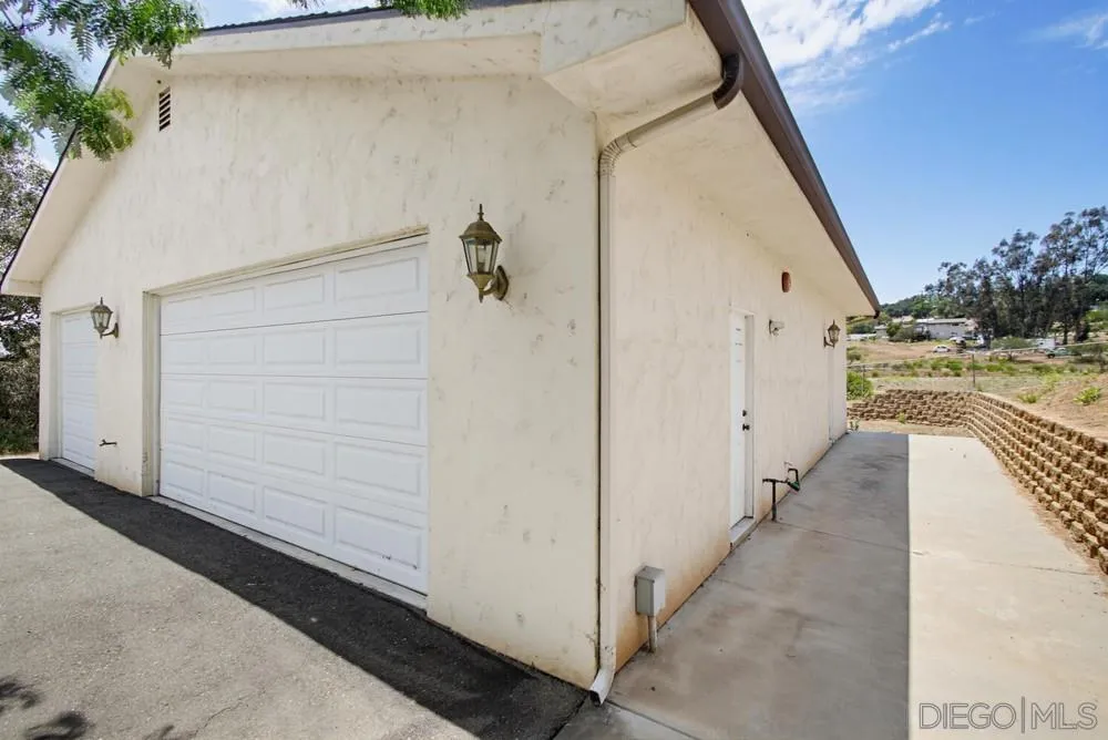 171 Dawn View Way El Cajon, CA 92021 - Photo 71 of 75