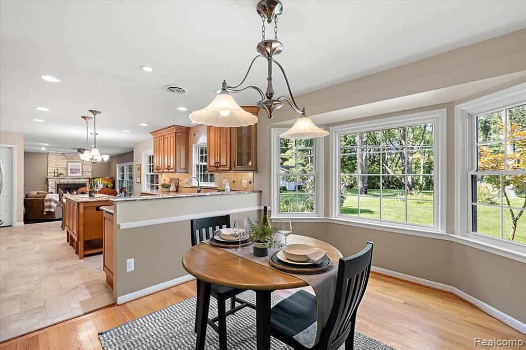 144 Oaklane Drive Rochester Hills, MI 48306 - Photo 16 of 74