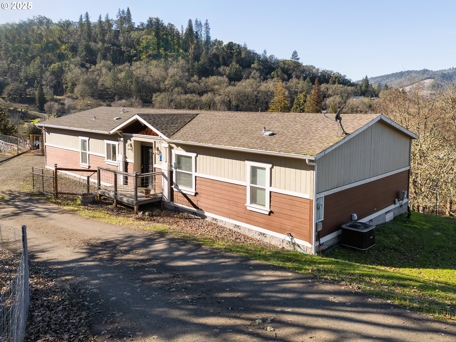 320 Cegavske Lane Roseburg, OR 97470 - Photo 1 of 45
