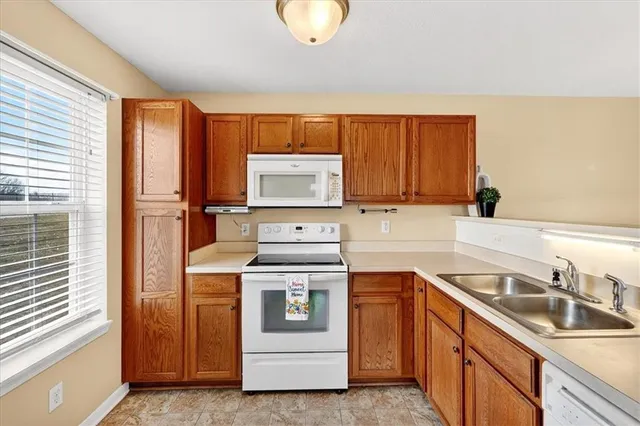 $165,000 | 8030 North Drury Avenue, Unit 1A, Kansas City, MO 64119