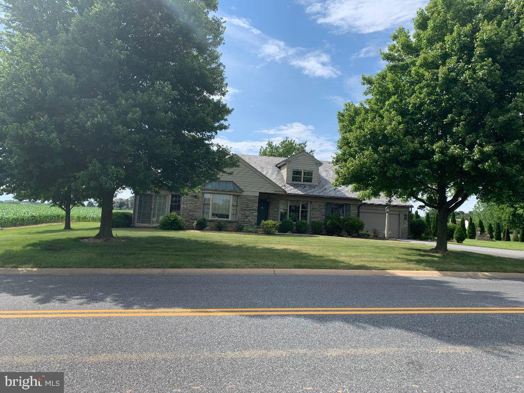 260 Koser Road Lititz, PA 17543 - Photo 2 of 22