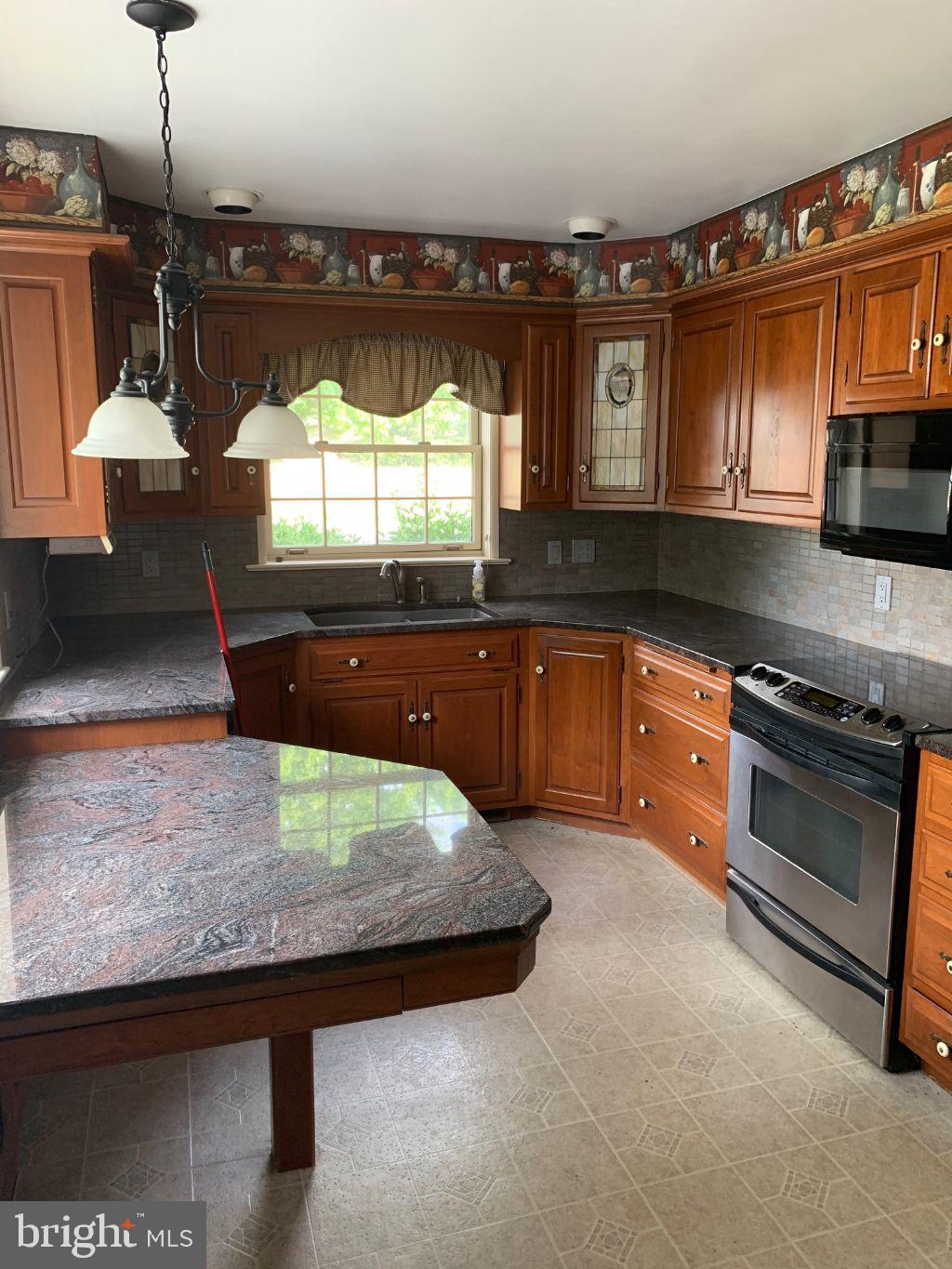 260 Koser Road Lititz, PA 17543 - Photo 6 of 22