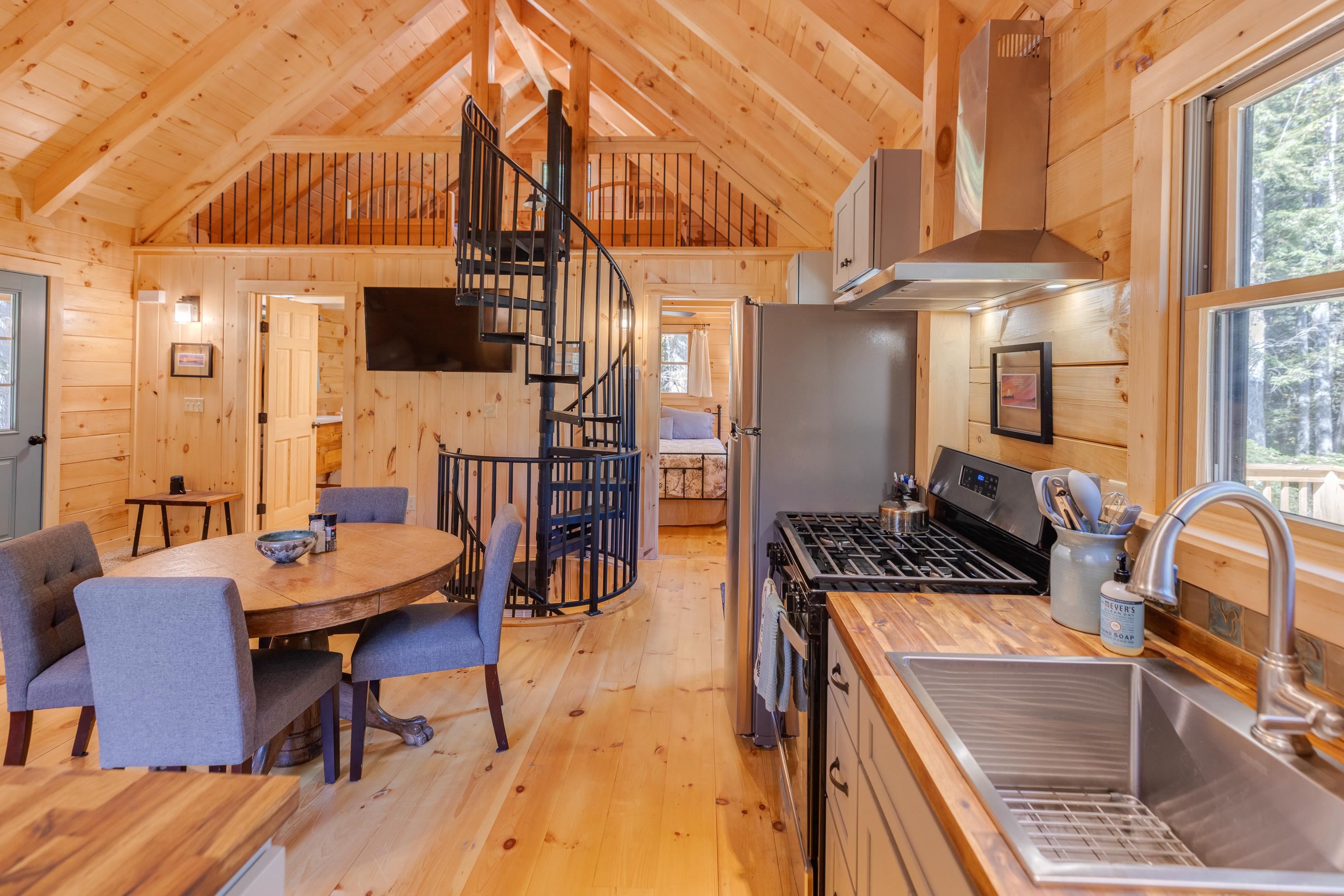 53 Rogers Road Haverhill, NH 03785 - Photo 9 of 60